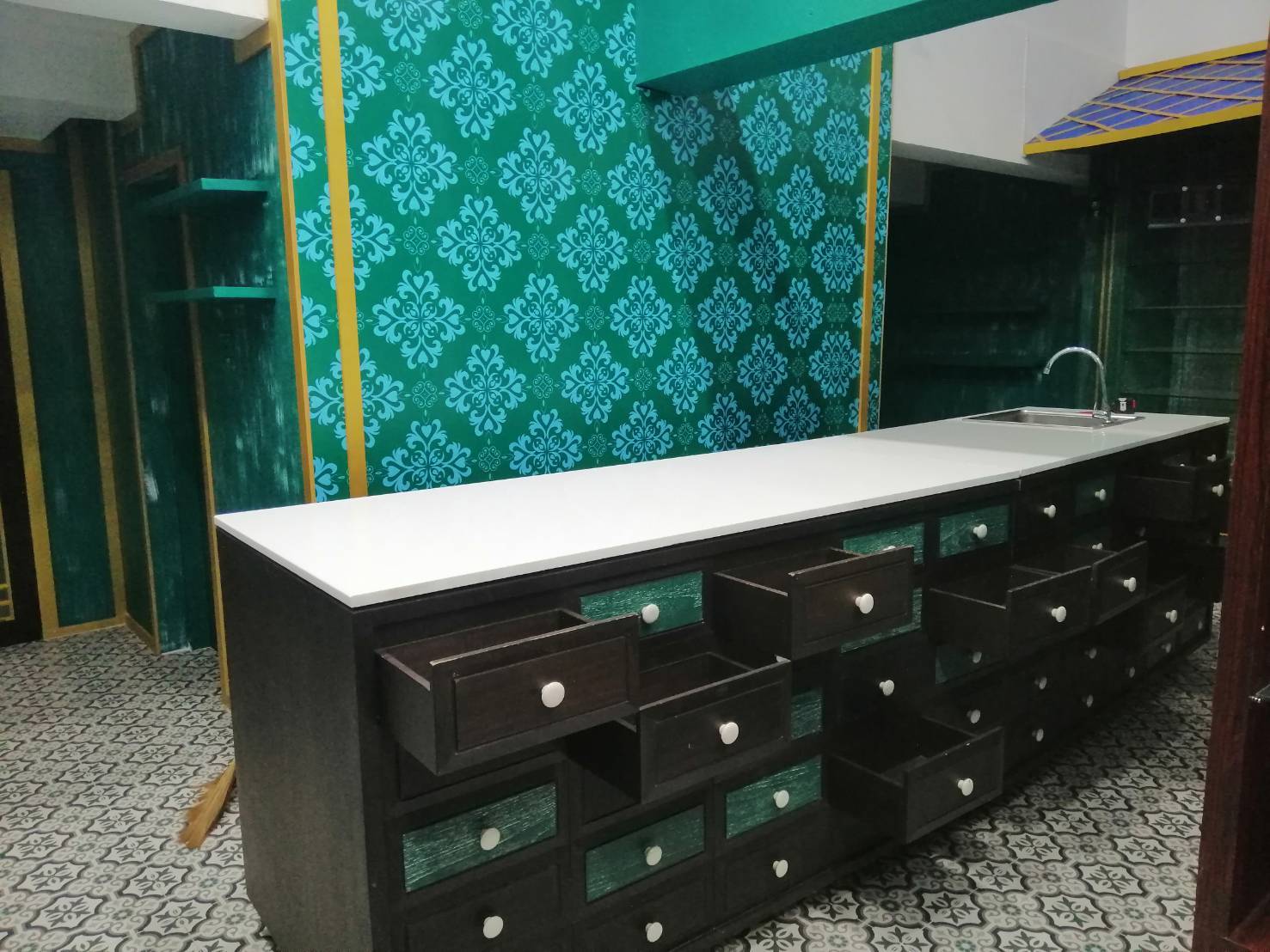 ตกแต่งโชว์รูมกนกวรรณ - Gallery Image 3