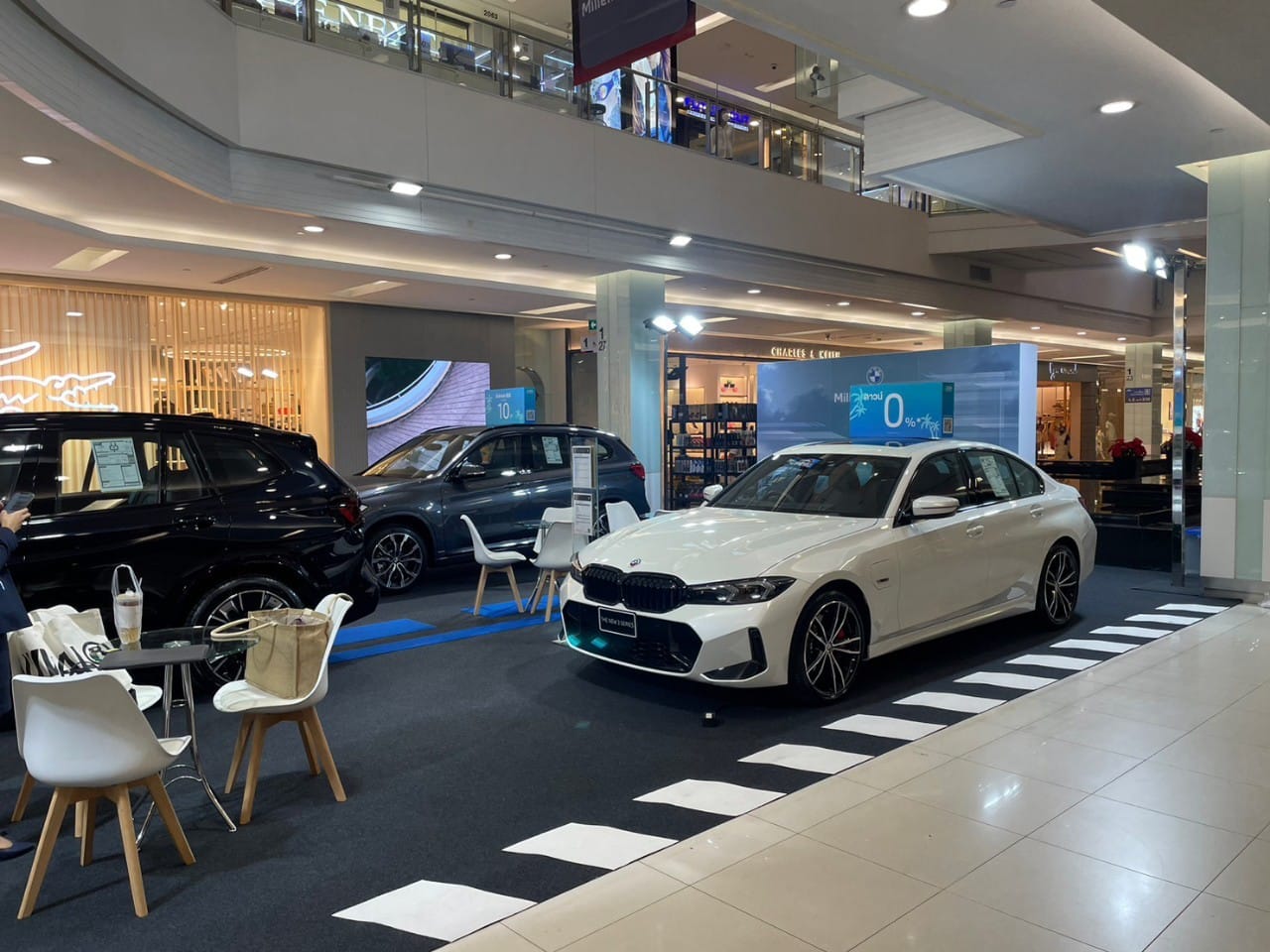 Road show Fashion Island - Gallery Image 4